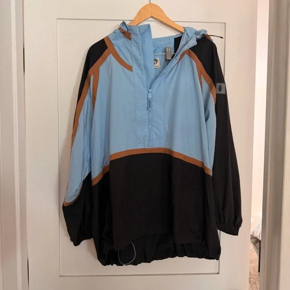 FP Movement Care Like The Wind Anorak - Picture 1 of 3